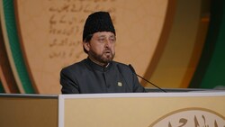 The Blessed Example of the Holy Prophet (sa) in Establishing Interfaith Harmony by Mr Hadi Ali Chaudhary, Naib Amir, Jama'at Ahmadiyya, Canada (Urdu) | Jalsa Salana UK 2025