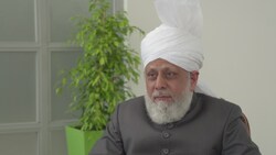 Huzoor (aba)'s Tour Of The Far East- 2013- Episode 5
